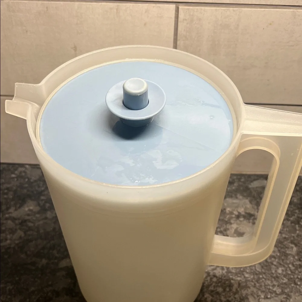 Tupperware this translucent